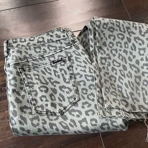 Joe’s jeans denim leopard pants